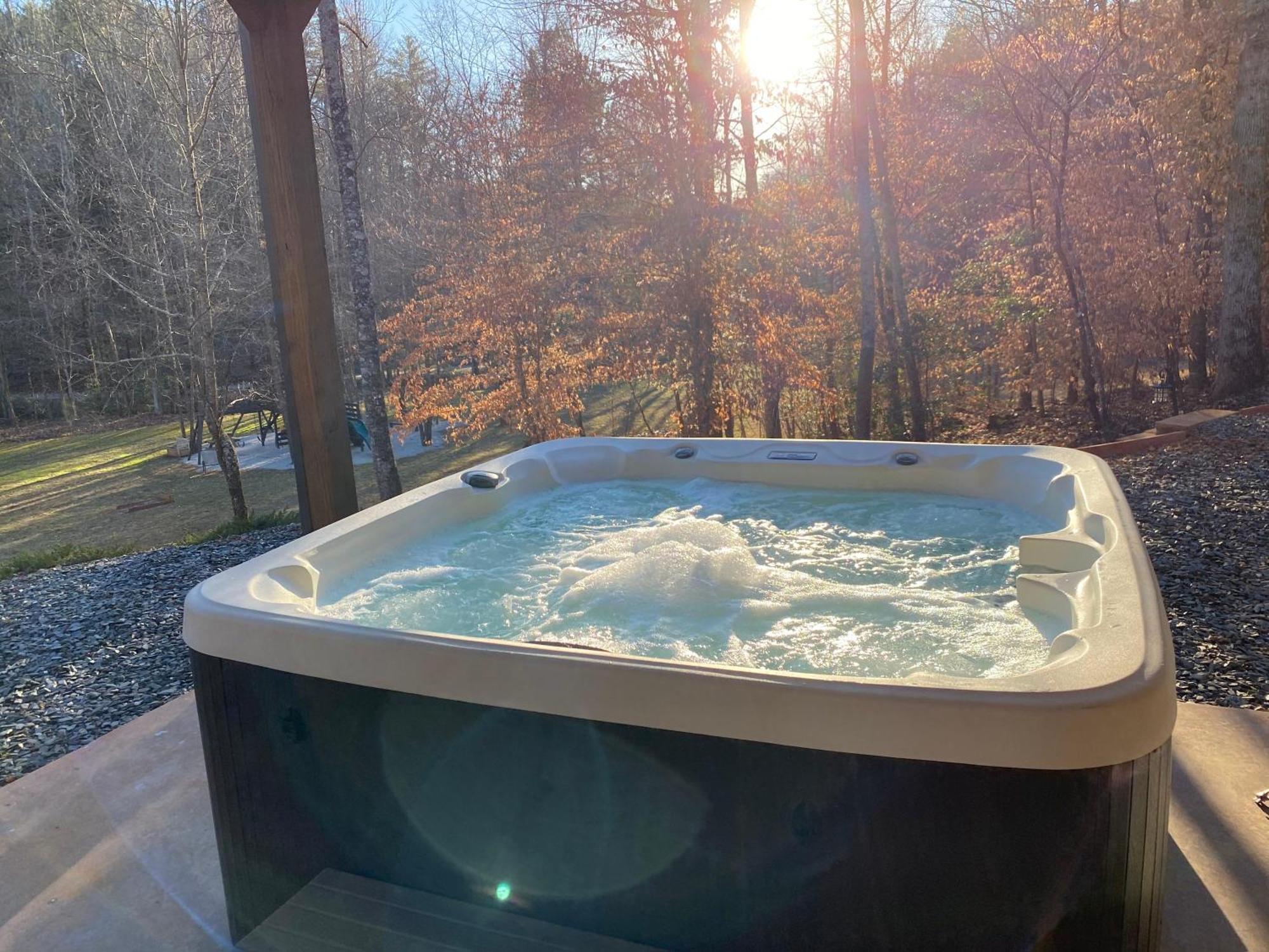 New Listing! Wine Country Retreat - 2 Bed, Hot Tub Villa Dahlonega Kültér fotó