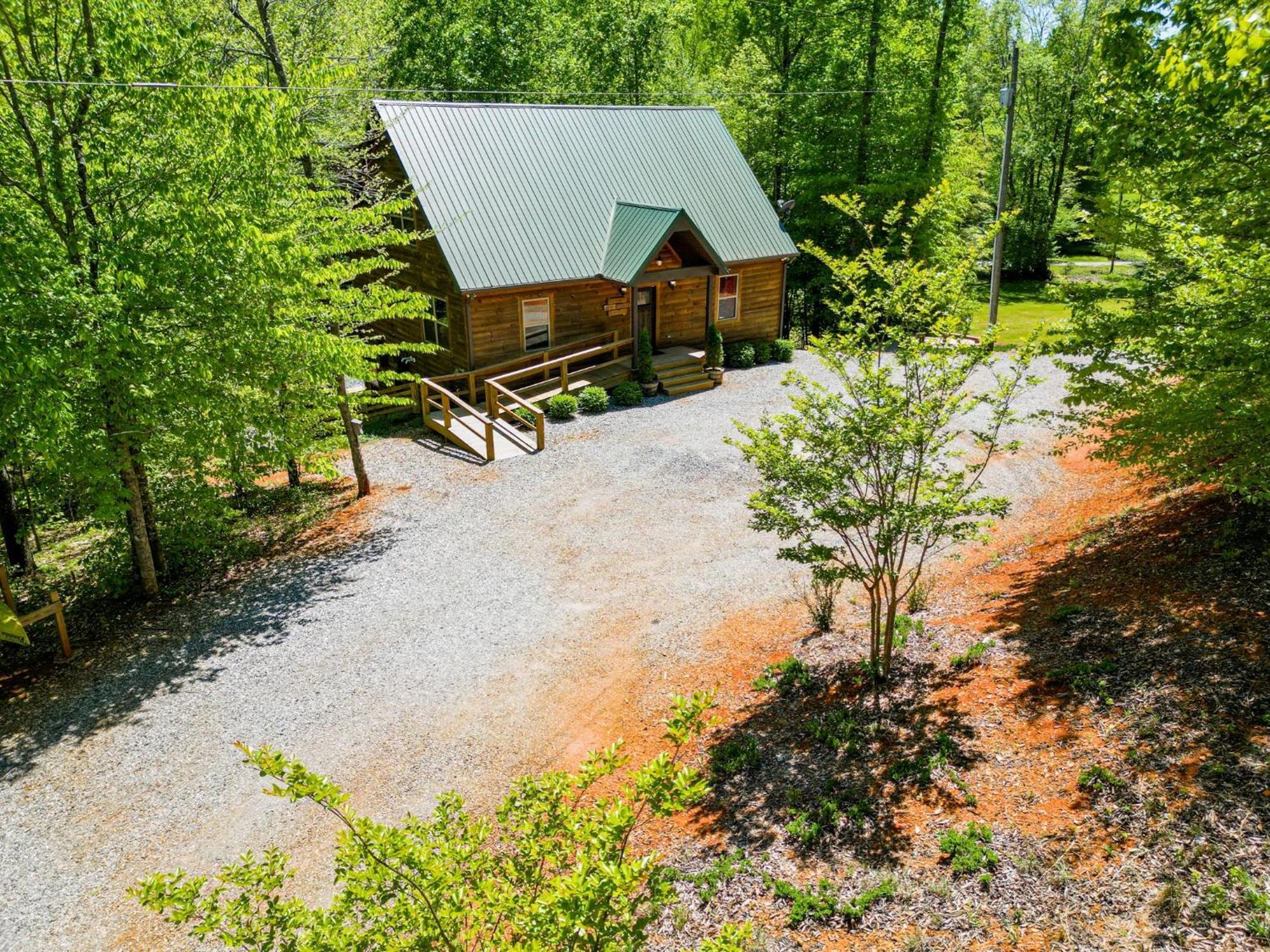 New Listing! Wine Country Retreat - 2 Bed, Hot Tub Villa Dahlonega Kültér fotó